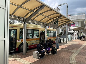 Apple GYM（アップルジム）イオン茅ヶ崎中央店までの道のり（バス）1-3バス乗り場5番にお乗りください。