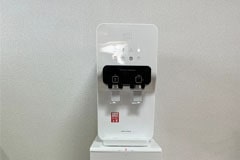 アップルジム飯田橋店のジム画像・飲み放題のウォーターサーバー