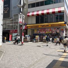 Apple GYM（アップルジム）小田急町田店までの道のり（JR線）2-3マツモトキヨシの手前を左に曲がってください。